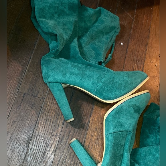 Green lace up boot heels - Picture 3 of 6